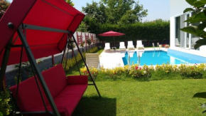Отель Villa kardelen  Рюстемпаша
